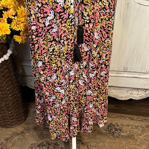 Rose & Thyme Ditsy Floral Maxi Dress/Skirt  with Tassel + Abalone Button Detail - Picture 3 of 8